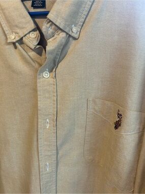 Men’s Button down shirt